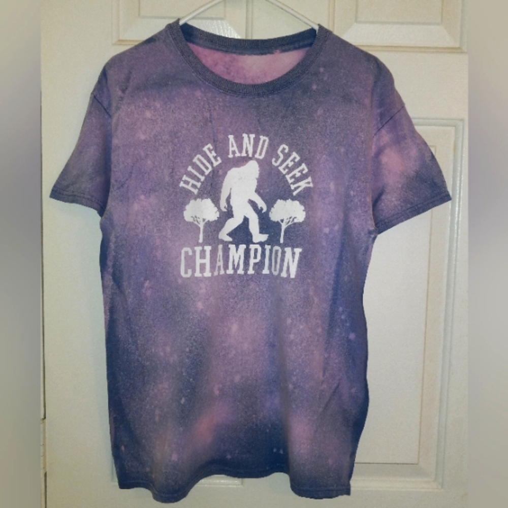 Bleached Purple/White Large Tshirt